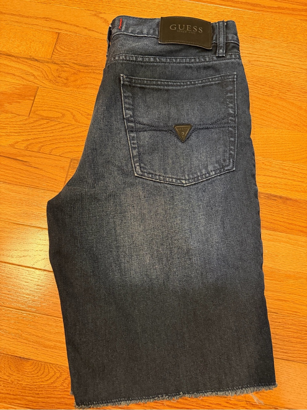 GUESS Men's Midnight Blue Straight Jeans
